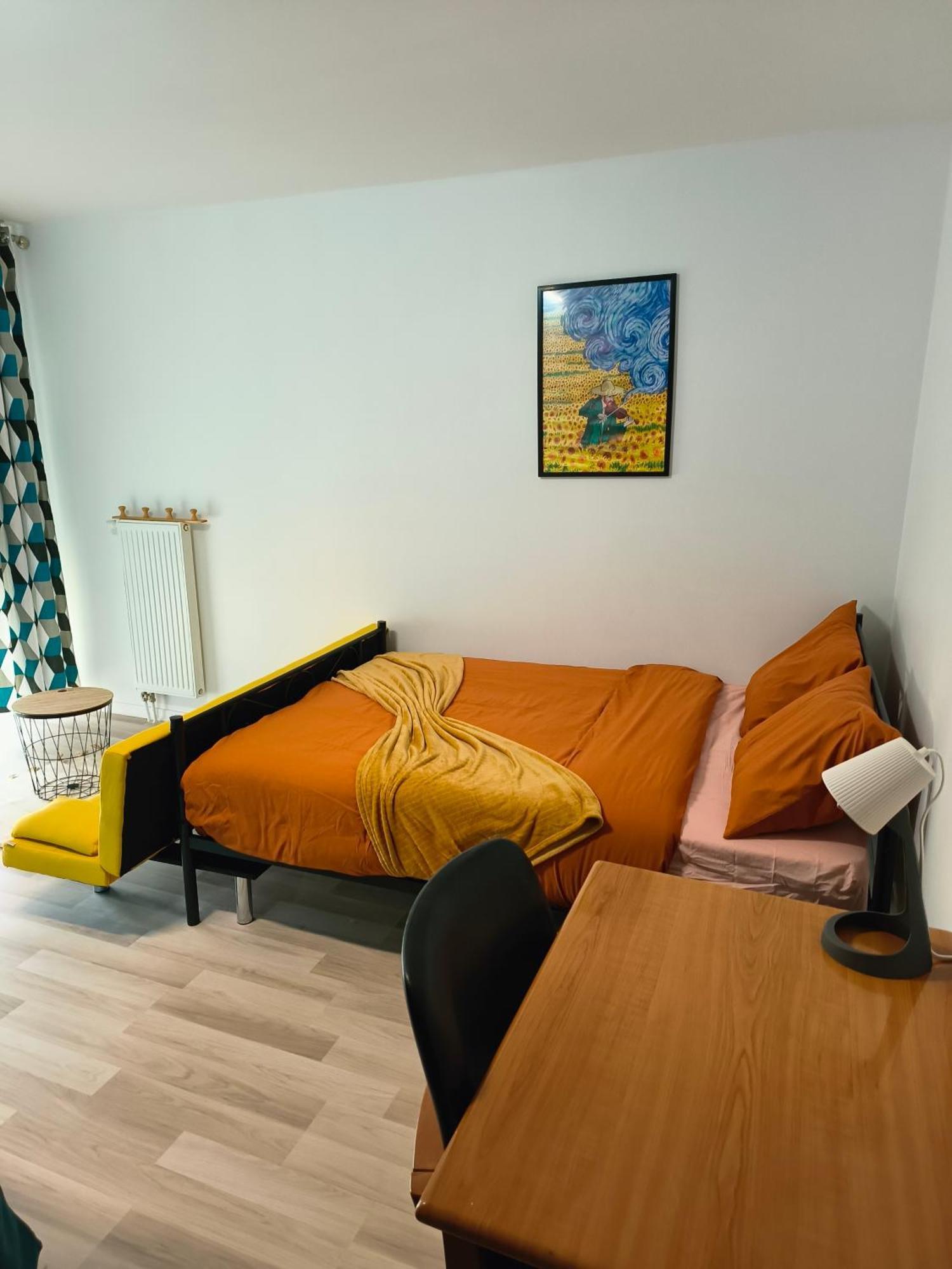 Chambre Privee Proche Stade De France Et Paris Dans Appartement Partage Пиерфитл-сюр-Сен Екстериор снимка