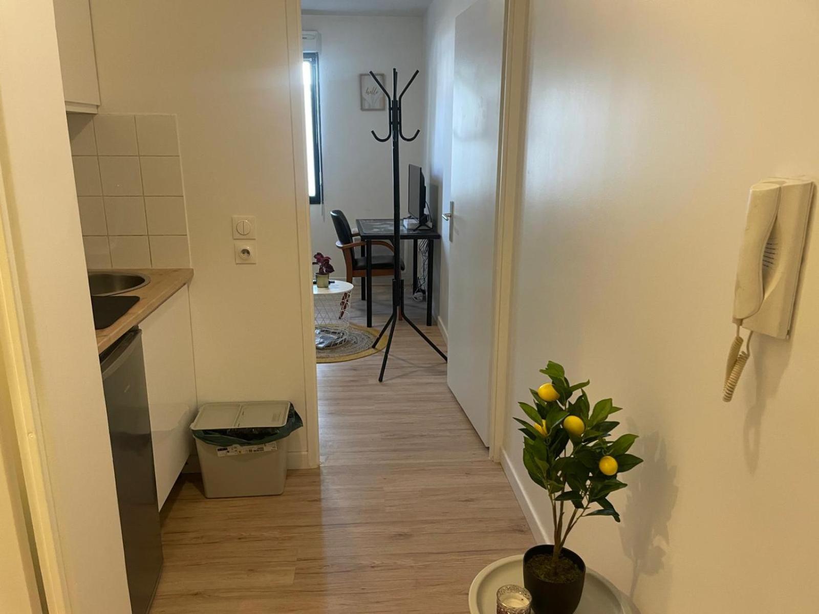 Chambre Privee Proche Stade De France Et Paris Dans Appartement Partage Пиерфитл-сюр-Сен Екстериор снимка